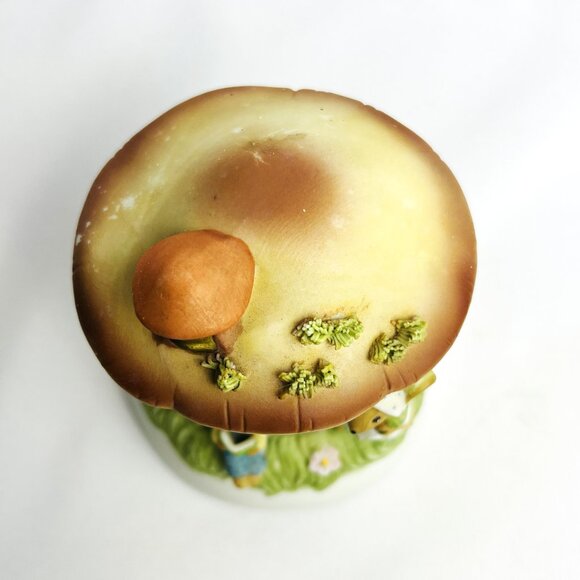 Enesco Mice Vintage Mushroom Schoolhouse Music Box "School Days" Retired - Picture 6 of 8